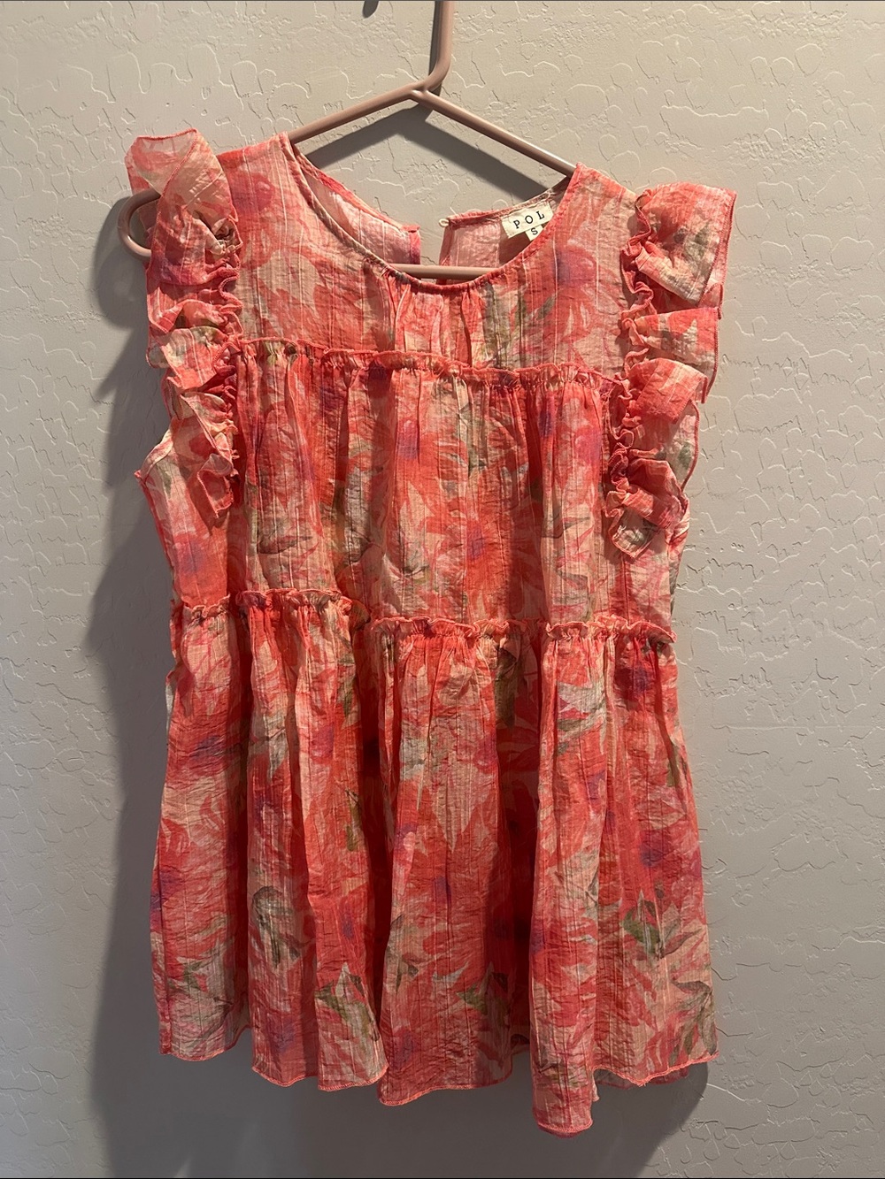 New POL Coral Floral Ruffled Top size S